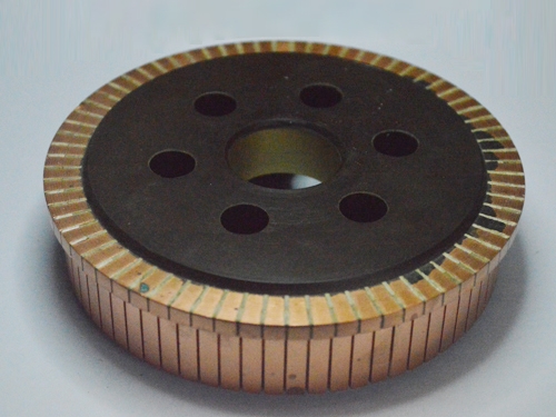 Groove commutator